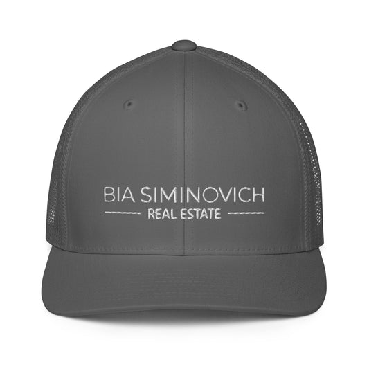 Bia losed-back trucker cap